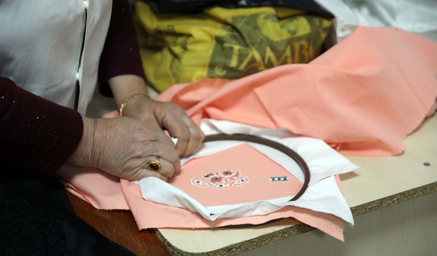 Gaziantep’te kadınlar atık kumaşları ekonomiye kazandırıyor