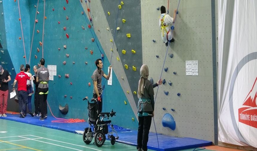 Görme engelli öğrencilerden büyük başarı: 11 madalya ile Türkiye birinciliği