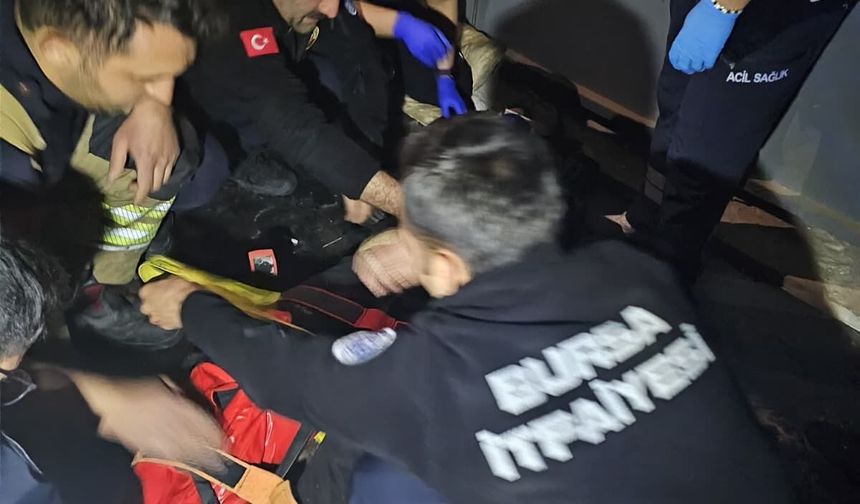 Mobilya Fabrikasında Dehşet: Genç İş Kazasında Ağır Yaralandı