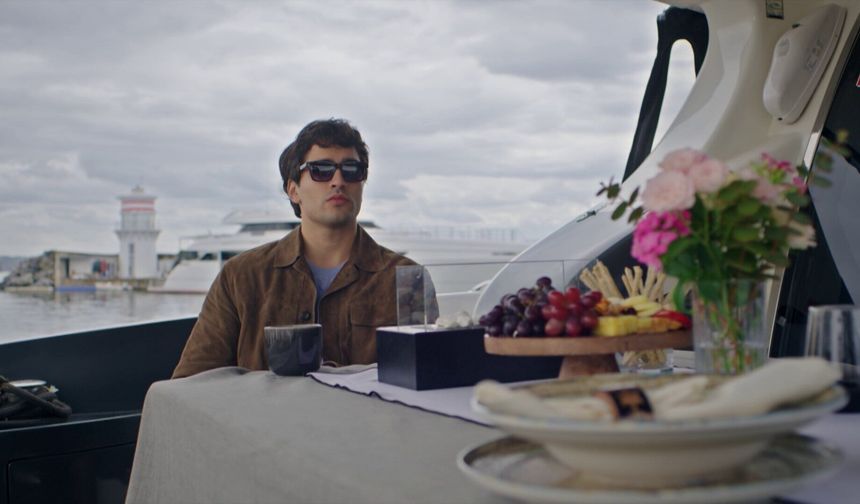 Delikanlı Dizisi Başladı: İlk Bölümde Neler Oldu, Reytingler Nasıl?