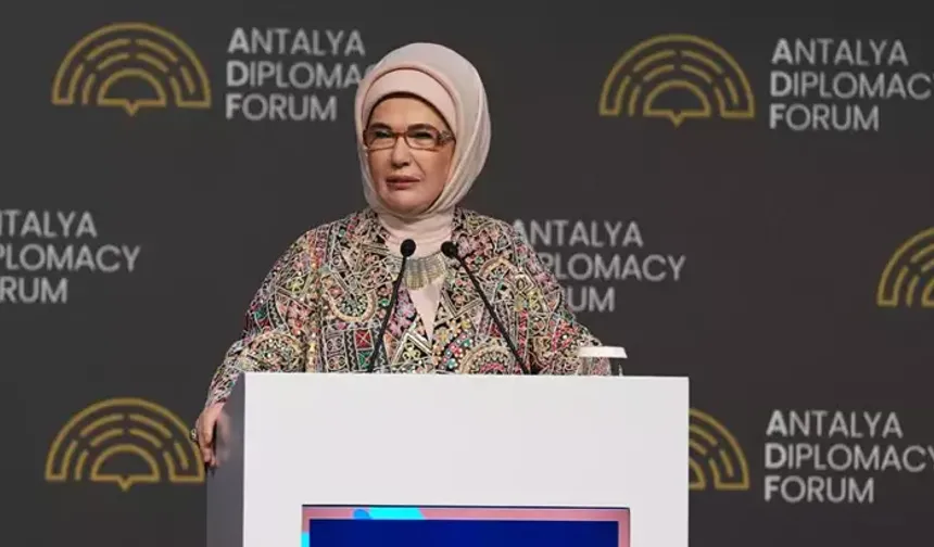 Emine Erdoğan’dan Dünyaya Çağrı
