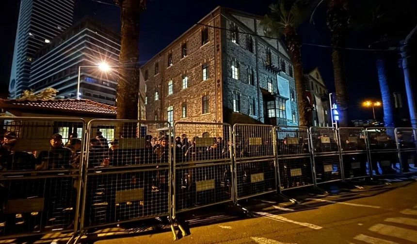 İzmir’de Tansiyon Yükseldi!