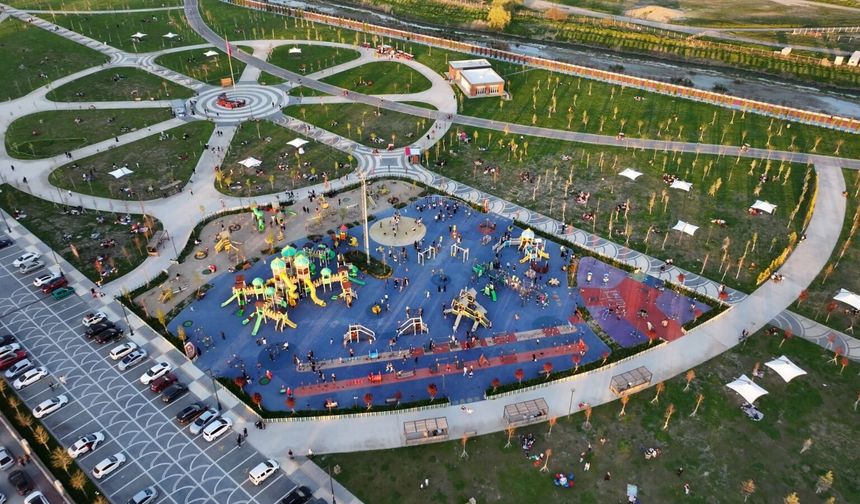Sincan Park Yeni Sezonla Ziyaretçilere Açıldı!