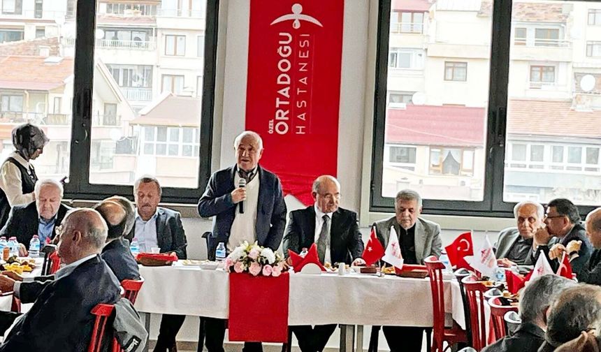 Emektar siyasetçi ve hukukçular Özel Ortadoğu Hastanesi’nde buluştu