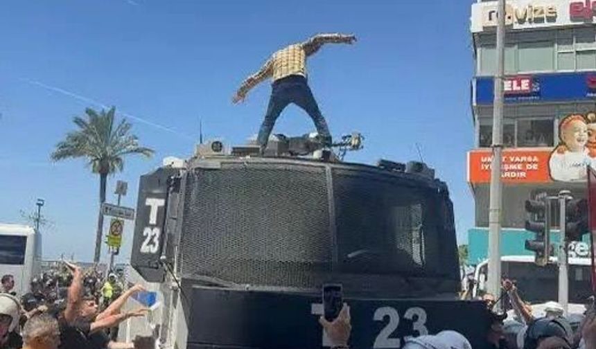 İzmir’de TOMA’ya çıkan gösterici tutuklandı