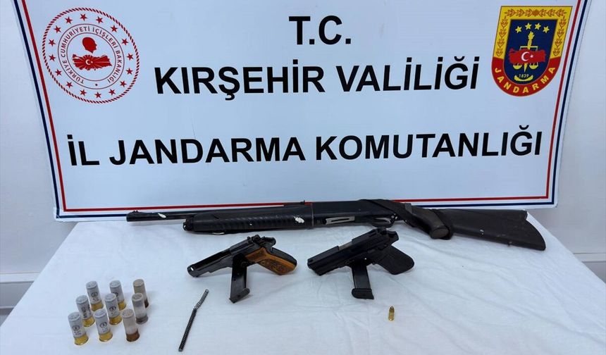 Kaman'da ruhsatsız tabanca ve av tüfeği ele geçirildi