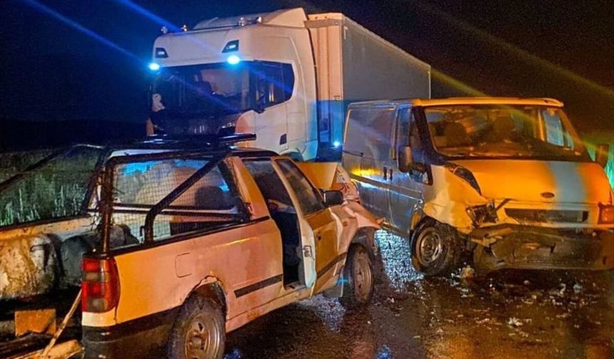 Yozgat’ta minibüs ile pikap çarpıştı: 1 ölü, 2 yaralı