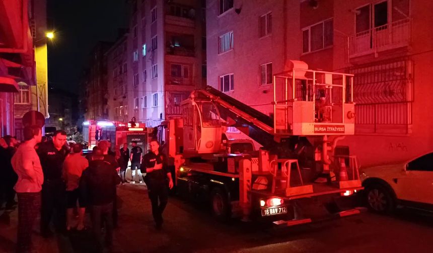 Bursa'da apartman dairesinde yangın çıktı
