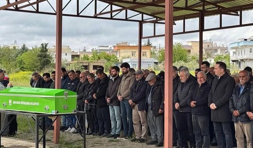Fırtınada hayatını kaybeden Nur toprağa verildi