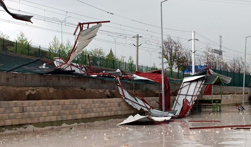 Gaziantep’te Sağanak ve Fırtına Kabusu: 23 Yaralı