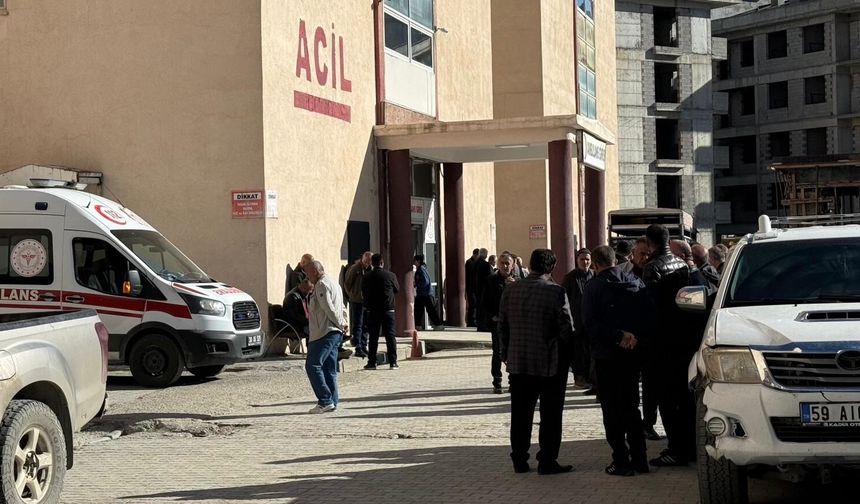 Hakkari-Çukurca Yolunda Can Pazarı: 1 Ölü, 3 Yaralı