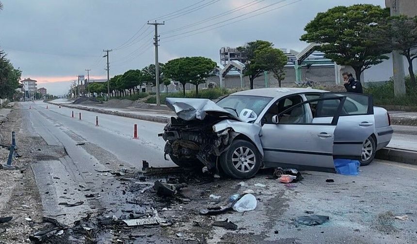 Niğde'de otomobiller çarpıştı