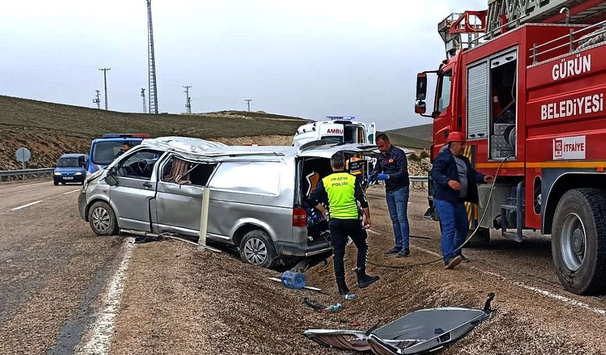 Sivas'ta feci kaza: 1 ölü, 8 yaralı