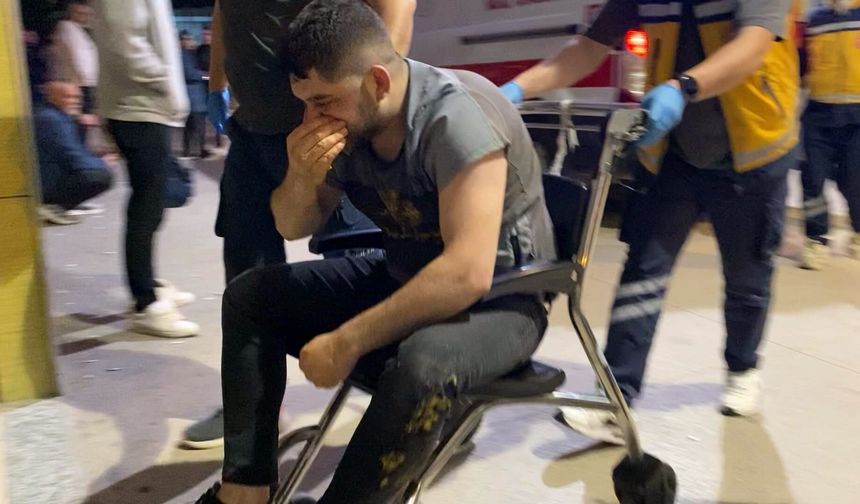 Sürücüsü rahatsızlanan otomobil, park halindeki 3 araca çarptı