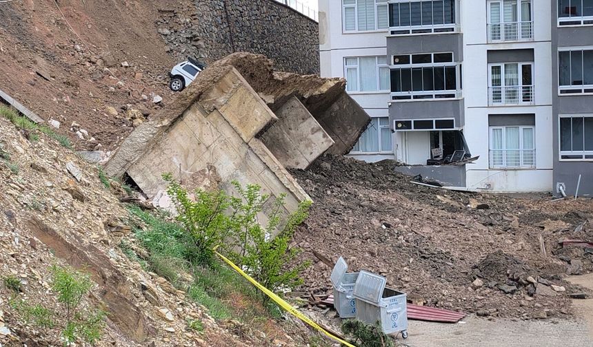 Tokat'ta istinat duvarı çöktü
