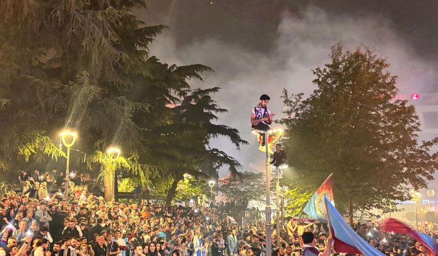 Trabzonspor’un kupa zaferi şehirde coşkuyla kutlandı