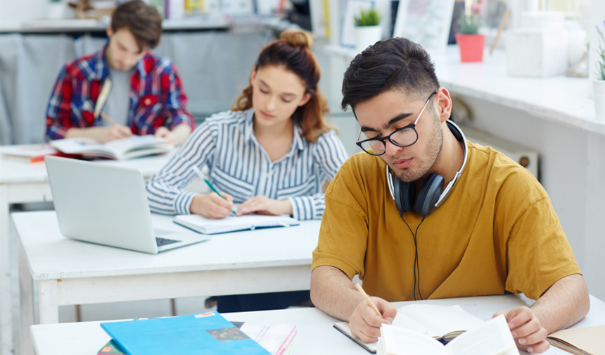 “Kaçak Kurs” İddiası Ankara’yı Karıştırdı!