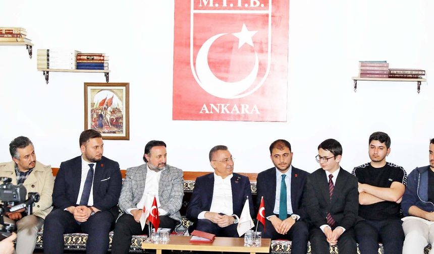 Gençler sordu, Fuat Oktay cevaplandırdı