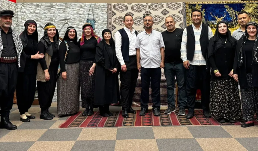 Sahnede Birleşen Öğretmenler: Kayseri’de Eğitimcilerden Anlamlı Tiyatro Hareketi