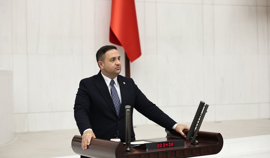 CHP'li Umut Akdoğan'dan Dikkat Çeken Çıkış: "Yol Cümleden Uludur"