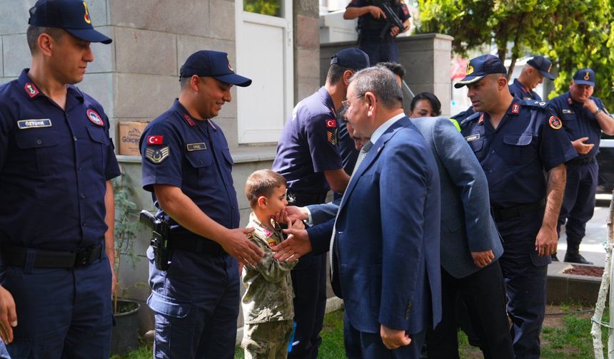 Yakup Odabaşı’ndan Bayramda Güvenlik Güçlerine Ziyaret