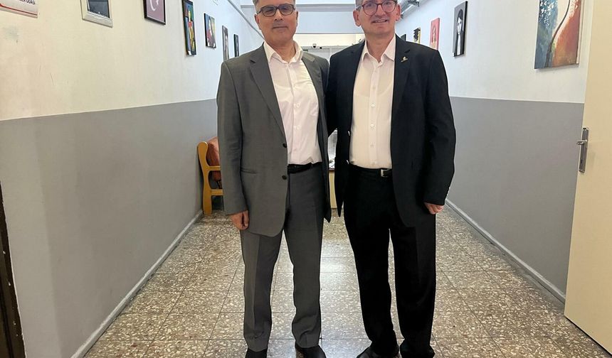 Bağlamayla öğrencilerine ilham oluyor