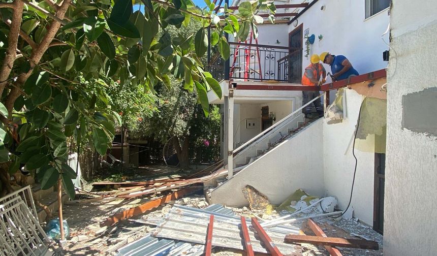 Bodrum'da 53 kaçak yapı yıkıldı