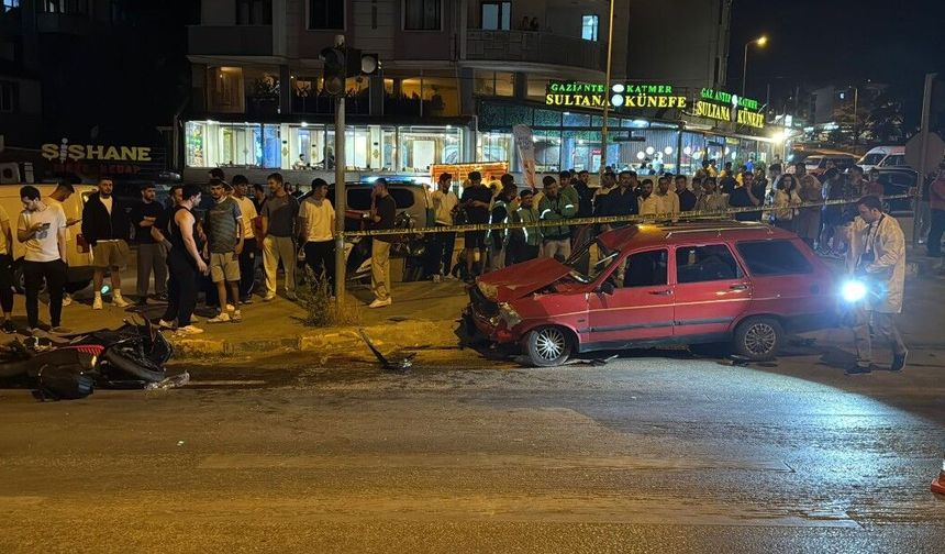 Kavşakta otomobille çarpışan motosikletli ağır yaralandı