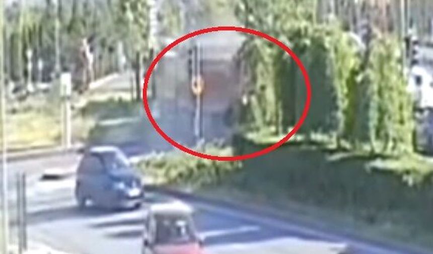 Kayseri’de Kamyon ile Tramvay Çarpıştı: 5 Yaralı