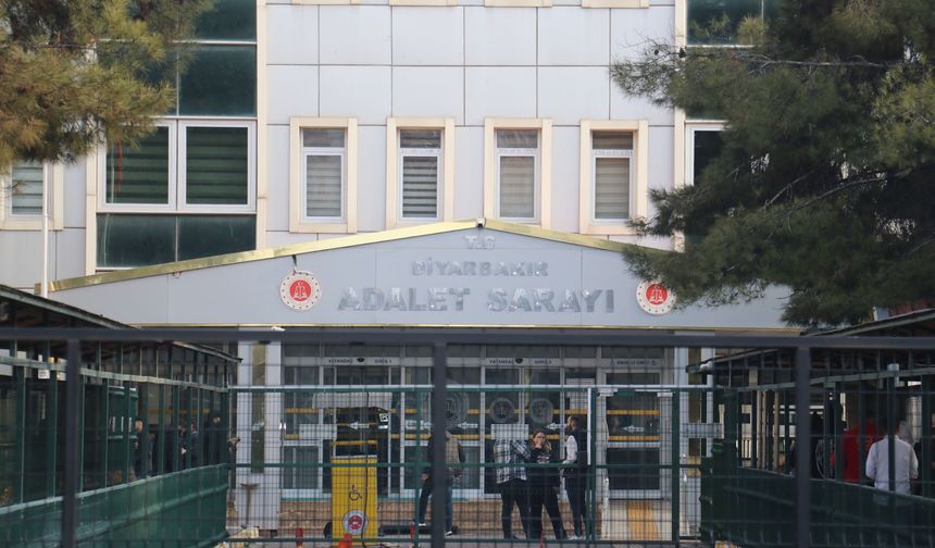 Kız çocuğunu evlenmek için kaçırdı