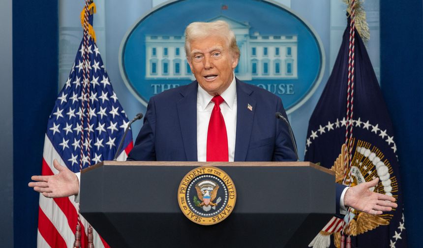 Trump: İran Askeri Olarak Tamamen Yenildi