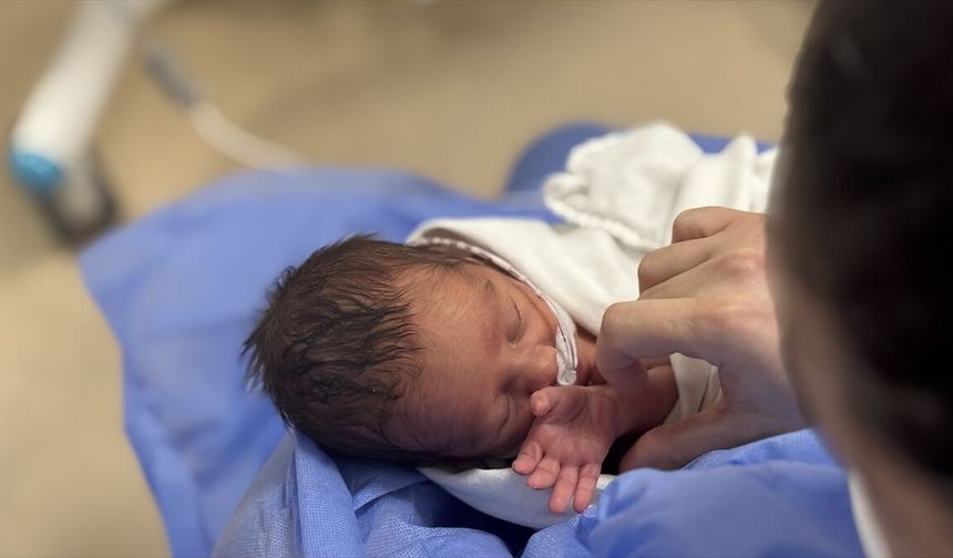 Konya’da Riskli Gebelikte Başarılı Operasyon: Anne ve Bebek Sağlığına Kavuştu