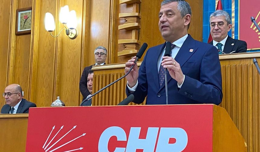CHP'de Grup Toplantısı Krizi