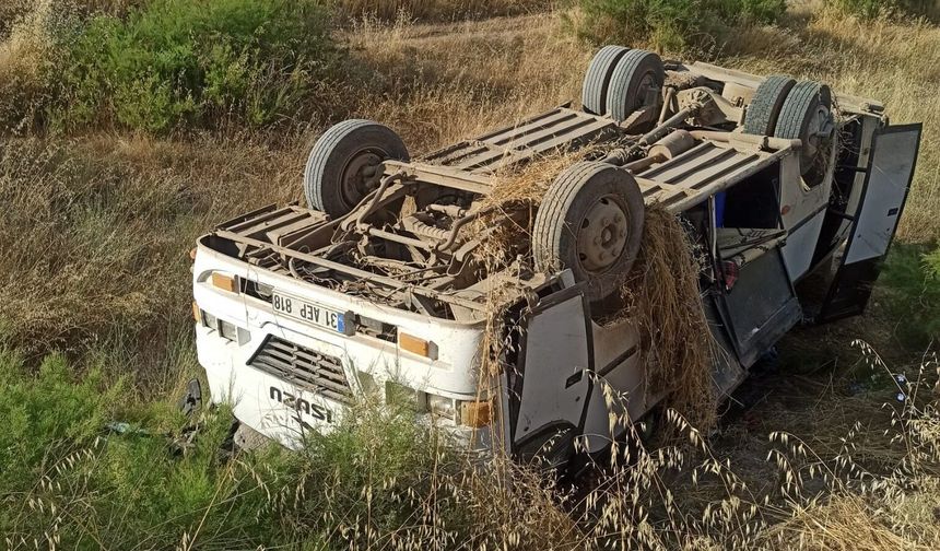 Amasya'da feci kaza: 6'sı çocuk, 16 yaralı