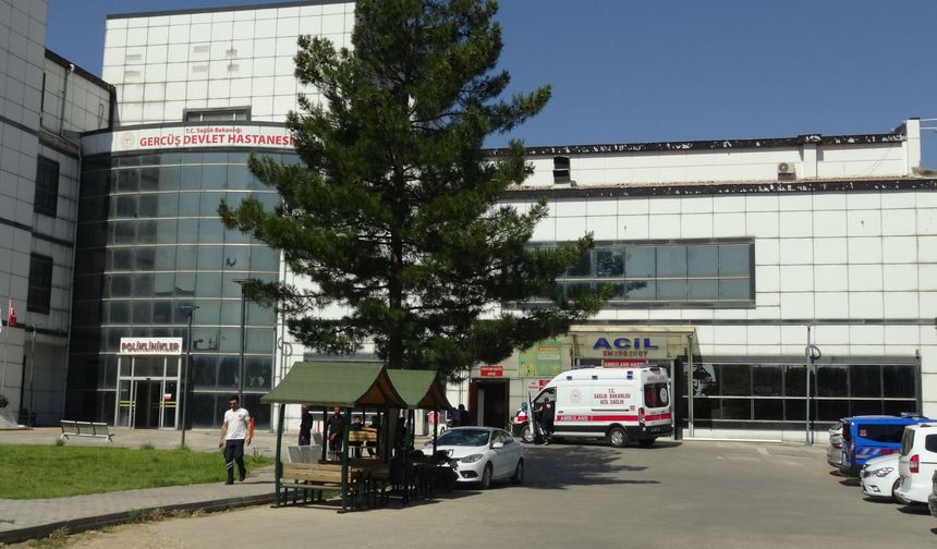 Batman'da minibüs ile otomobil çarpıştı
