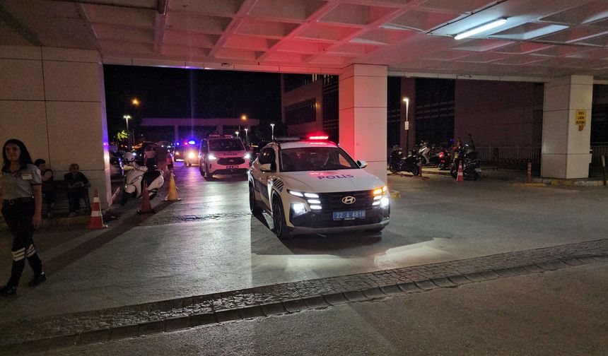 Edirne'de minibüste 24 kaçak göçmen yakalandı