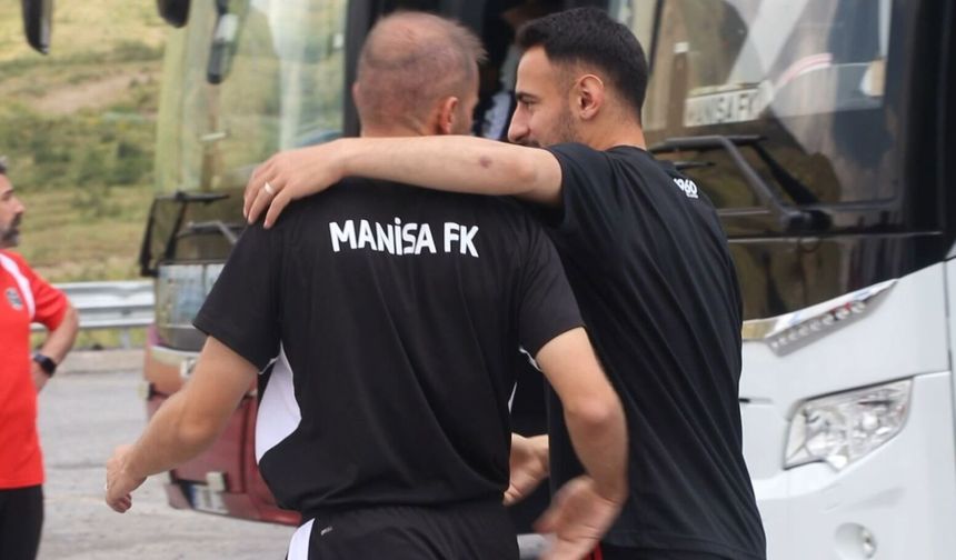 Erciyes'te kamp yapan takımlar aynı camide saf tuttu