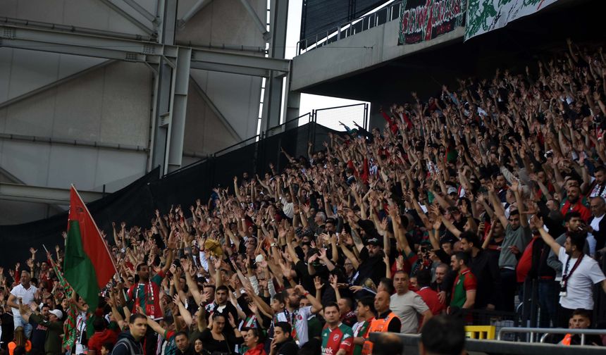 Karşıyaka sezona Altay derbisiyle başlıyor