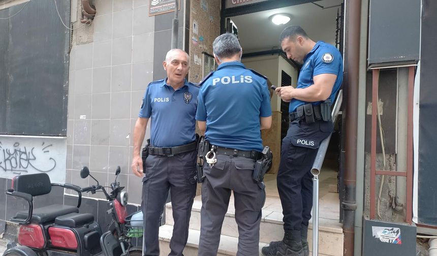 Kötü kokular gelen dairesinde ölü bulundu