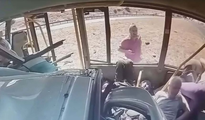Ölümlü minibüs kazasının yeni görüntüleri ortaya çıktı