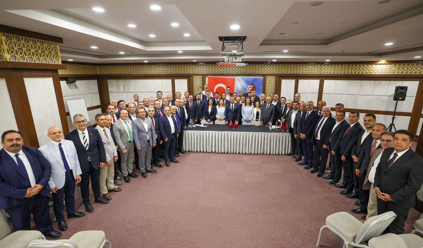 Özgür Özel: İktidara Yürümek Üzere İllerimize Dağılıyoruz
