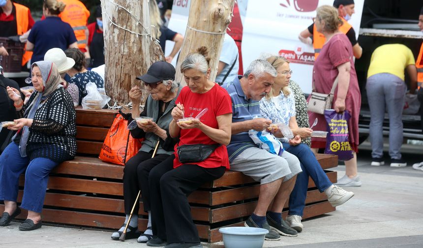 Yenimahalle'de Aşure Bereketi Her Noktada!