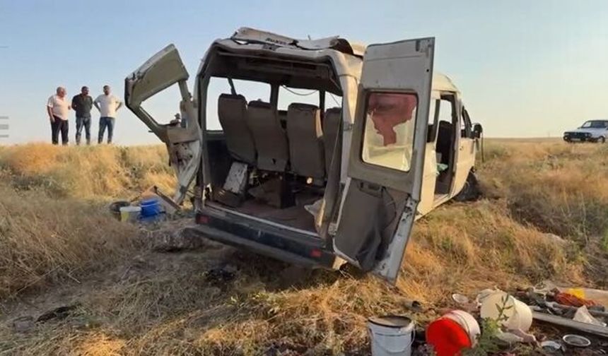 Suruç'ta İşçi Servisi Kaza Yaptı: 22 Yaralı