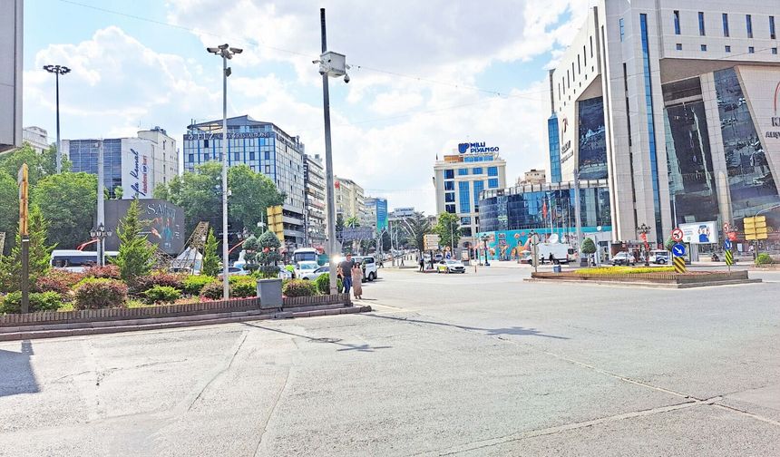 Başkent'te diplomasi trafiği, Kızılay’da sessizlik