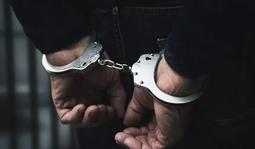 Antalya'da dehşet: 'İçlerine şeytan girdi' diyerek iki ablasını boğmaya çalıştı