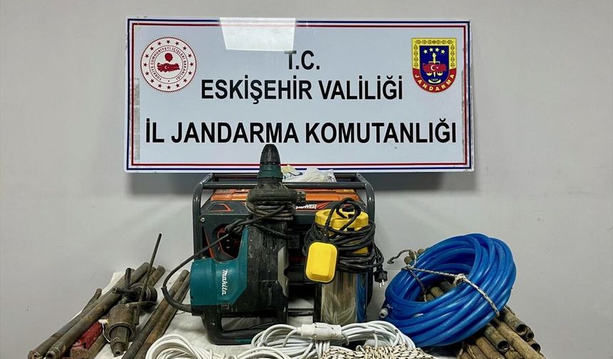 Eskişehir'de kaçak kazı yapan şüpheliler yakalandı