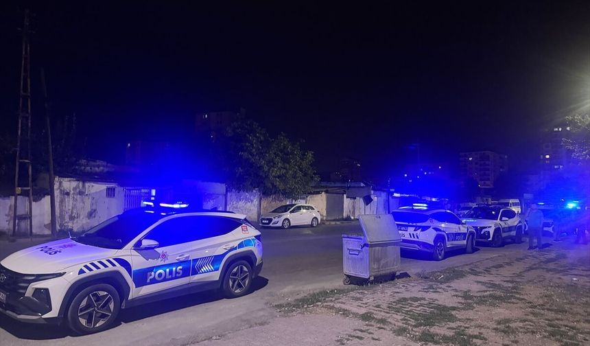 Kayseri'de silahlı saldırıya uğrayan 2 kişi yaralandı
