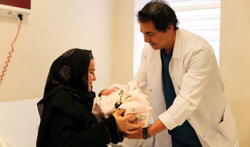 13 yıllık çocuk özlemi, özel tedaviyle son buldu