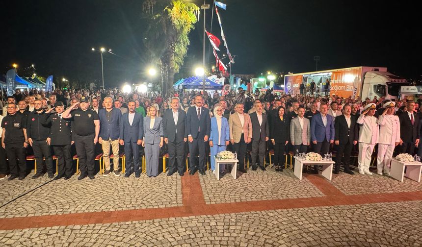 17 Ağustos Marmara Depremi'nin 27'nci yılında Gölcük'te hüzünlü anma!