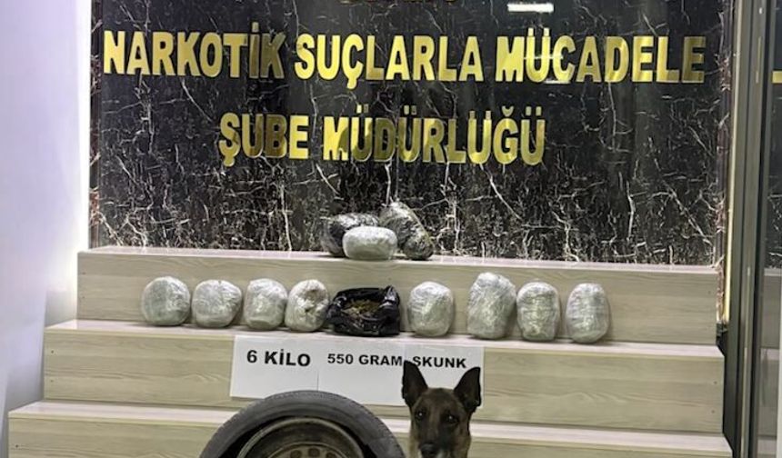 Araç stepnesinde 6,5 kilo uyuşturucu ele geçirildi